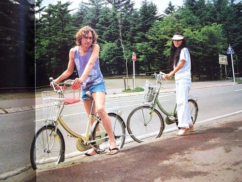 ジョン・レノンと自転車３